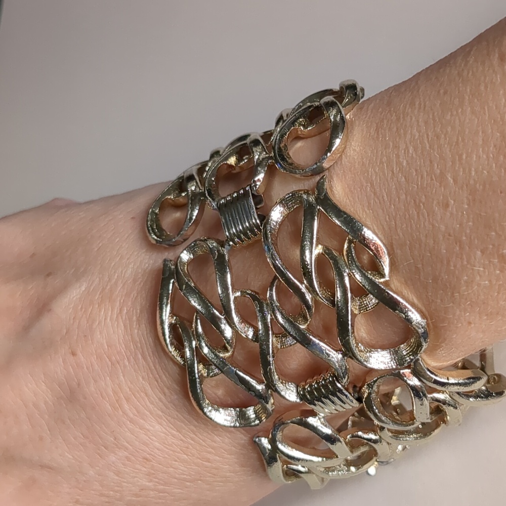 Vintage 60s Sarah Cov Filagree Wide Link Bracelet Signed SAC Gold Tone MCM